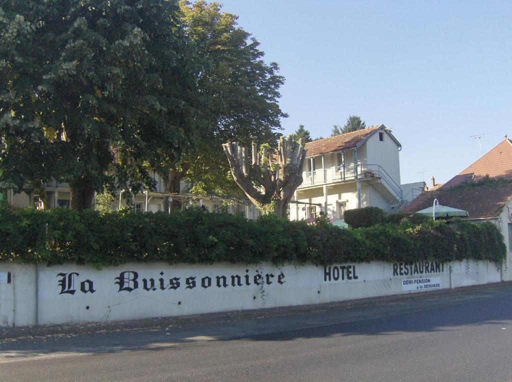 Hotel La Buissonniere Bannay  Buitenkant foto